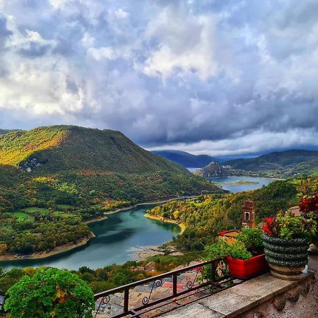 La Casa Sul Fiordo Lago Del Turano Paganico Sabino ภายนอก รูปภาพ