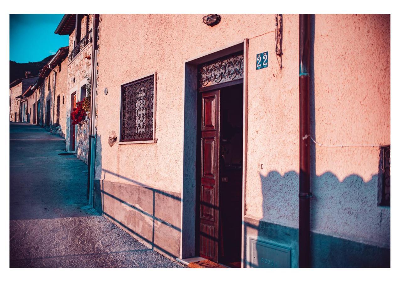 La Casa Sul Fiordo Lago Del Turano Paganico Sabino ภายนอก รูปภาพ
